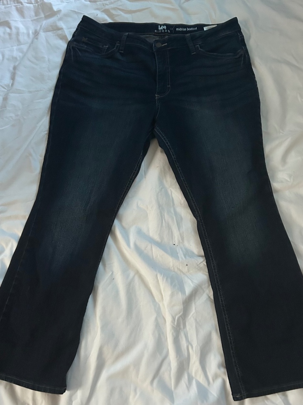 Lee Riders Midrise Bootcut Dark Denim Jeans / 18P